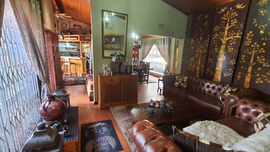 4 Bedroom Property for Sale in Rant En Dal Gauteng