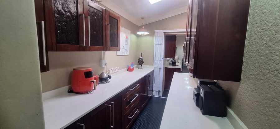 4 Bedroom Property for Sale in Rant En Dal Gauteng