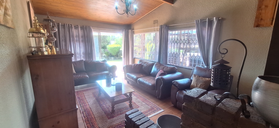 4 Bedroom Property for Sale in Rant En Dal Gauteng