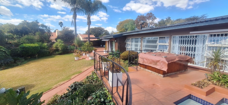 4 Bedroom Property for Sale in Rant En Dal Gauteng