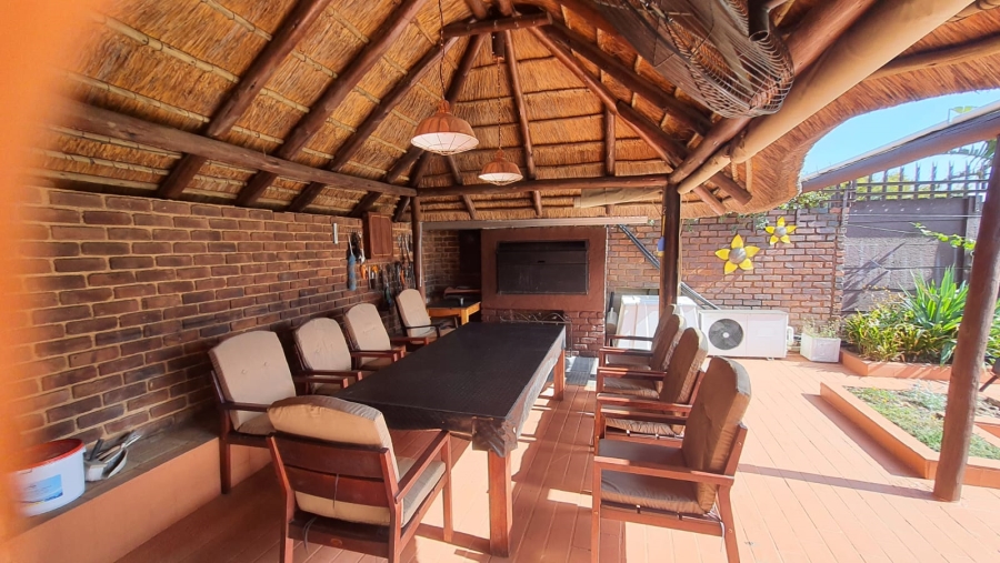 4 Bedroom Property for Sale in Rant En Dal Gauteng
