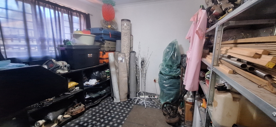 4 Bedroom Property for Sale in Rant En Dal Gauteng
