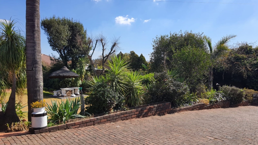 4 Bedroom Property for Sale in Rant En Dal Gauteng