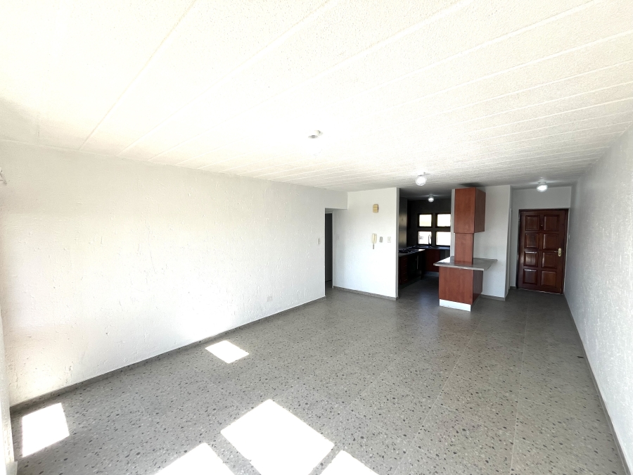 To Let 2 Bedroom Property for Rent in Helderkruin Gauteng