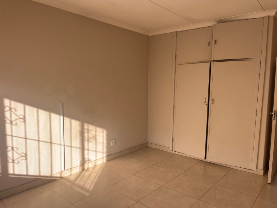 2 Bedroom Property for Sale in Sandringham Gauteng