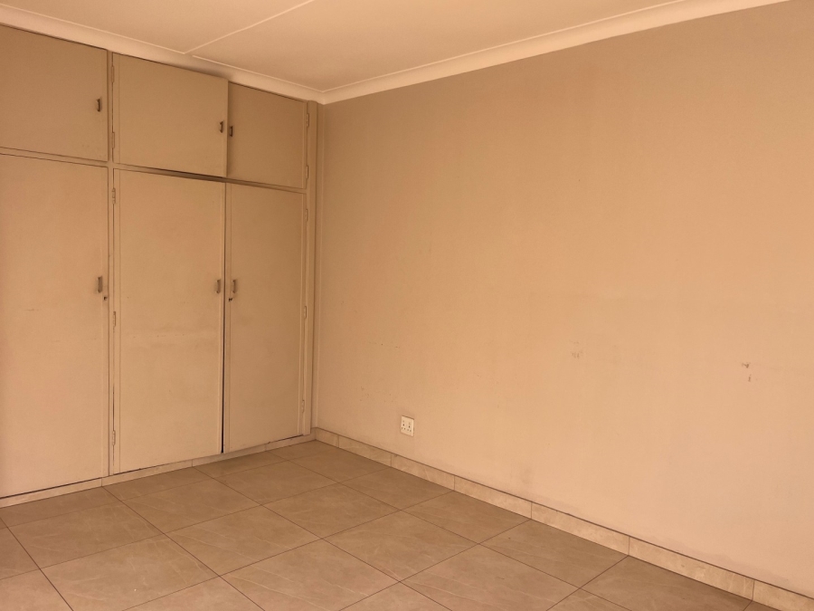 2 Bedroom Property for Sale in Sandringham Gauteng