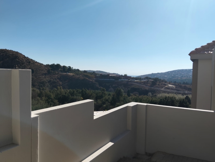 4 Bedroom Property for Sale in Roodekrans Gauteng
