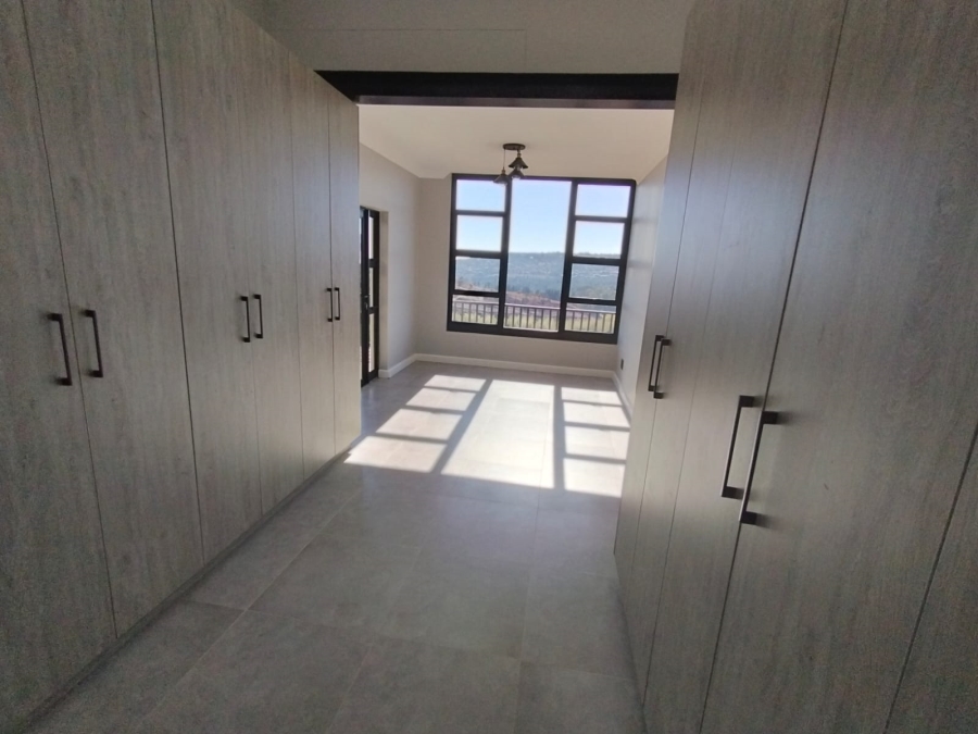 4 Bedroom Property for Sale in Roodekrans Gauteng