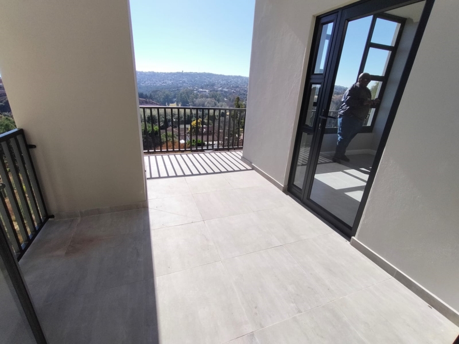 4 Bedroom Property for Sale in Roodekrans Gauteng