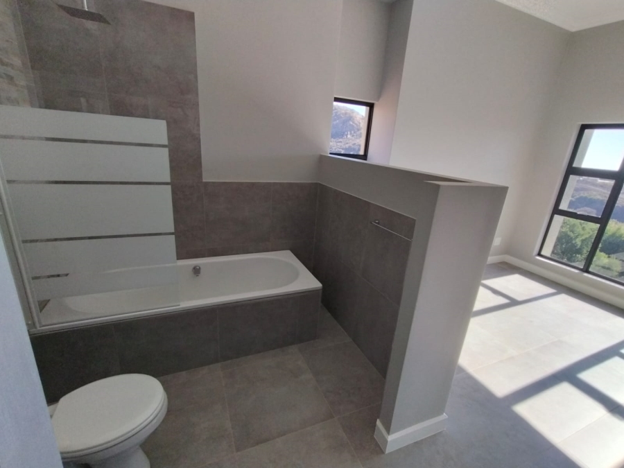 4 Bedroom Property for Sale in Roodekrans Gauteng