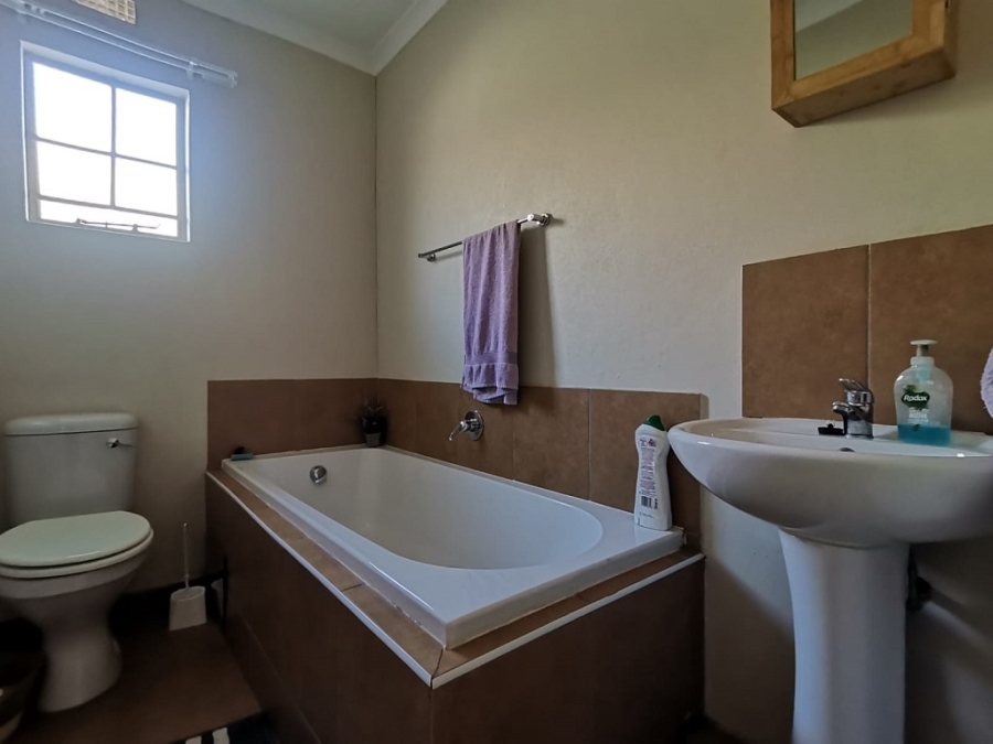 3 Bedroom Property for Sale in Sky City Gauteng