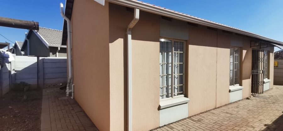 3 Bedroom Property for Sale in Sky City Gauteng