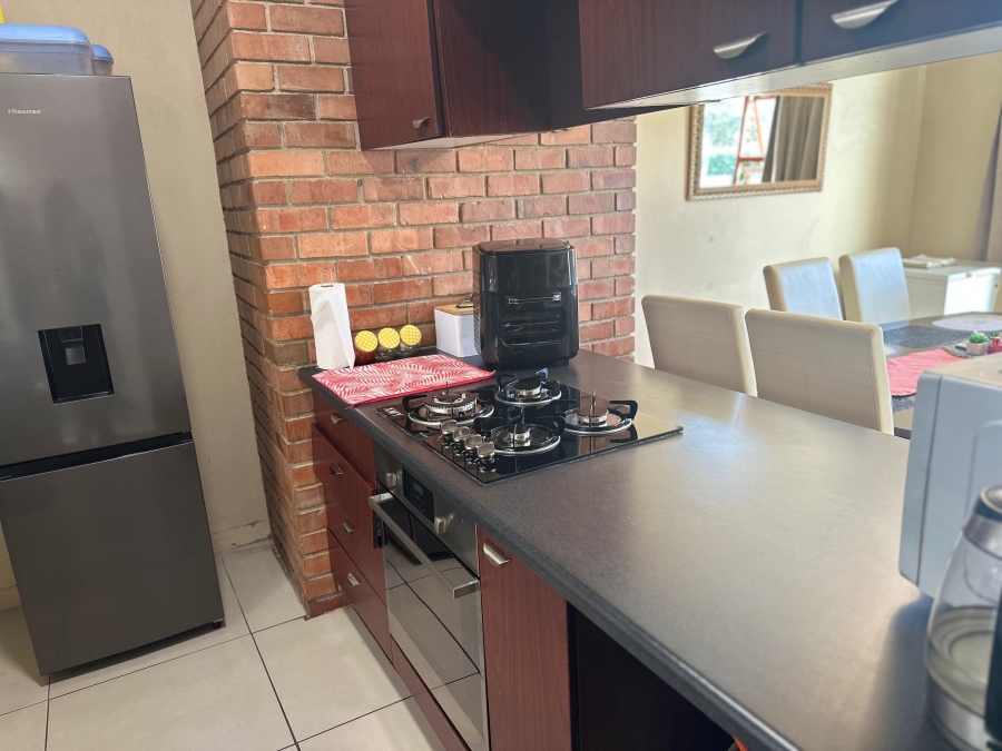2 Bedroom Property for Sale in Noordwyk Gauteng