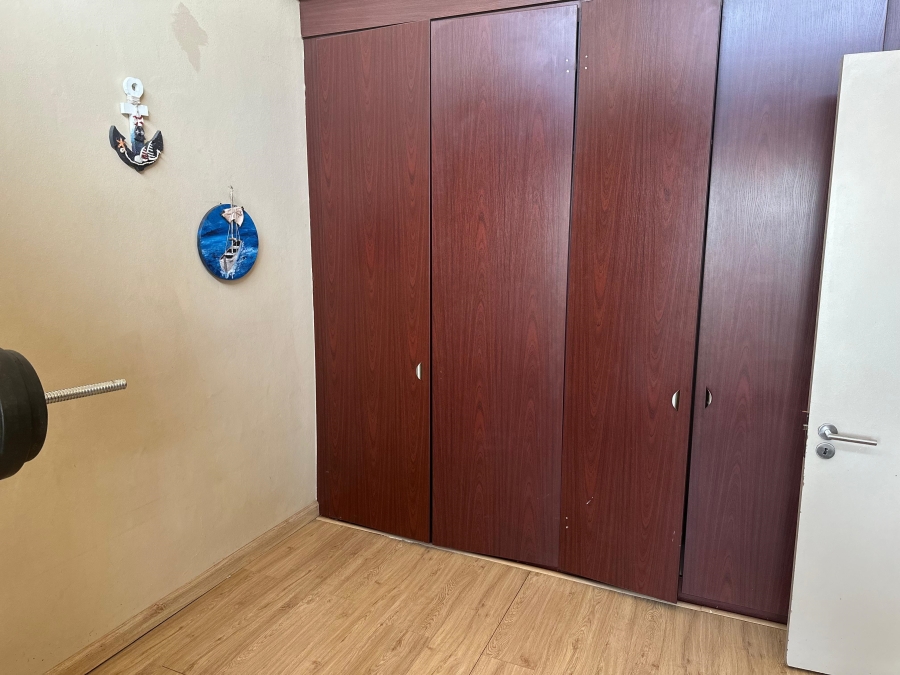 2 Bedroom Property for Sale in Noordwyk Gauteng