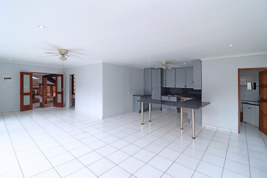 5 Bedroom Property for Sale in Bryanston Gauteng