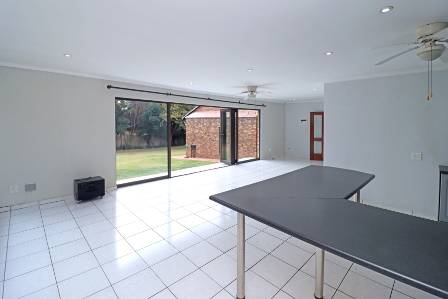 5 Bedroom Property for Sale in Bryanston Gauteng