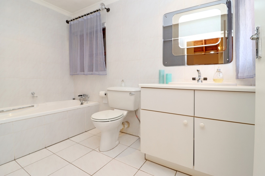 5 Bedroom Property for Sale in Bryanston Gauteng