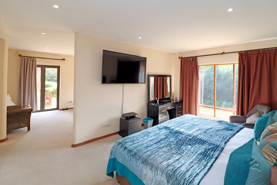 5 Bedroom Property for Sale in Bryanston Gauteng