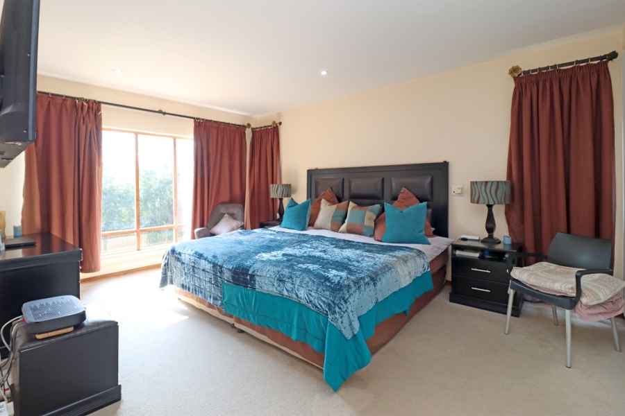 5 Bedroom Property for Sale in Bryanston Gauteng