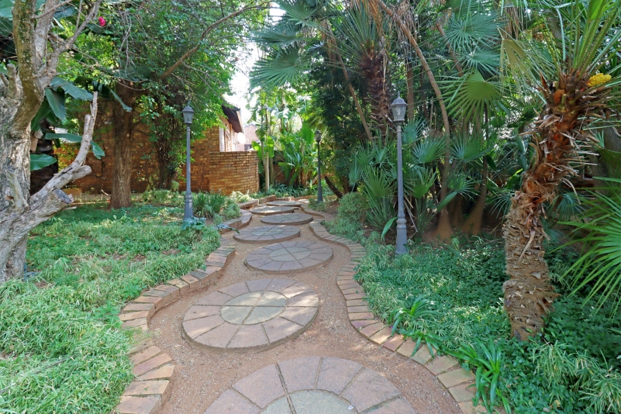 5 Bedroom Property for Sale in Bryanston Gauteng