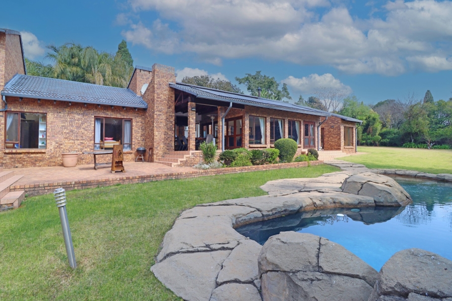 5 Bedroom Property for Sale in Bryanston Gauteng