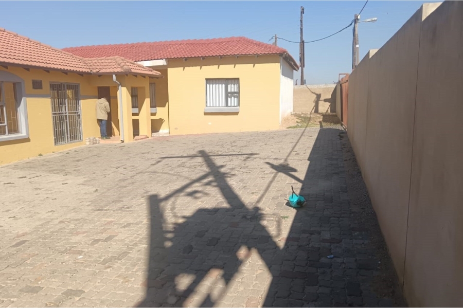To Let 3 Bedroom Property for Rent in Cosmo City Gauteng