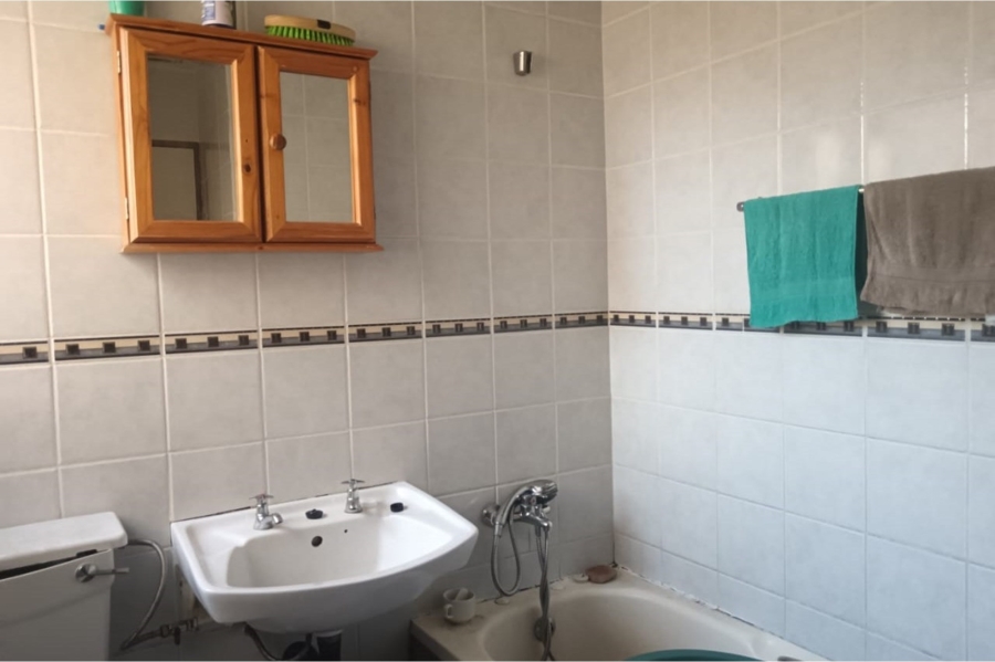 3 Bedroom Property for Sale in Ridgeway Gauteng