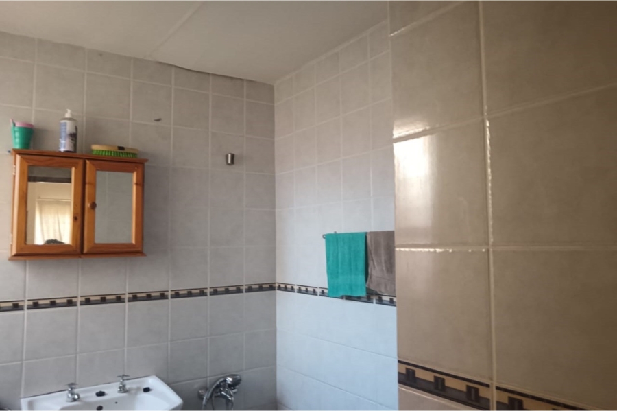 3 Bedroom Property for Sale in Ridgeway Gauteng