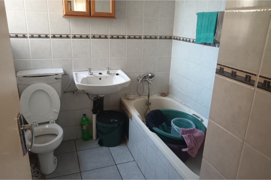 3 Bedroom Property for Sale in Ridgeway Gauteng