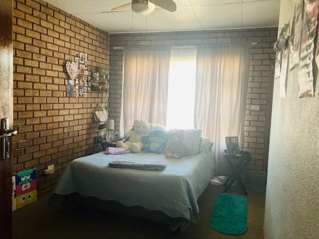 3 Bedroom Property for Sale in Dersley Gauteng