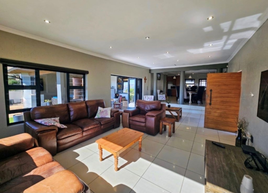 4 Bedroom Property for Sale in Noordheuwel Gauteng