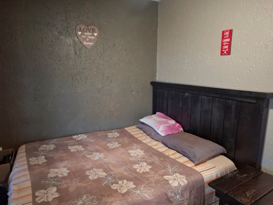 4 Bedroom Property for Sale in Noordheuwel Gauteng