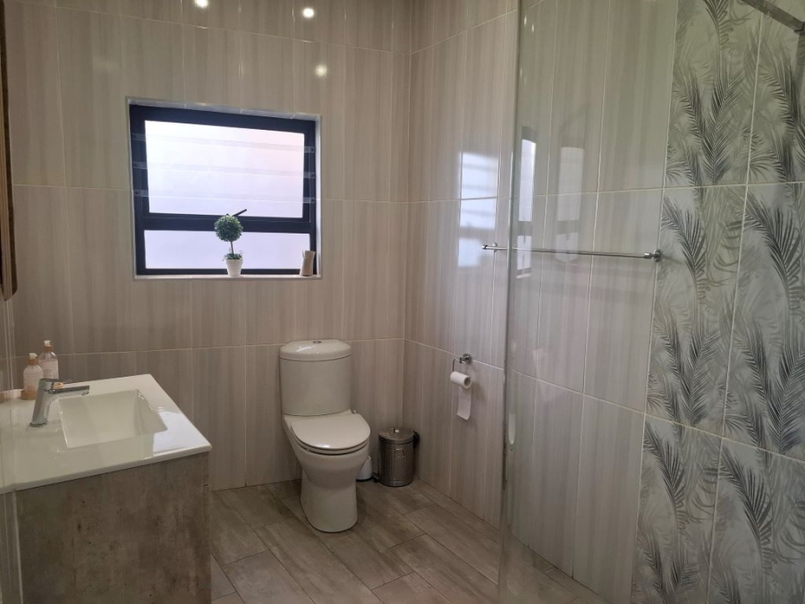 4 Bedroom Property for Sale in Noordheuwel Gauteng