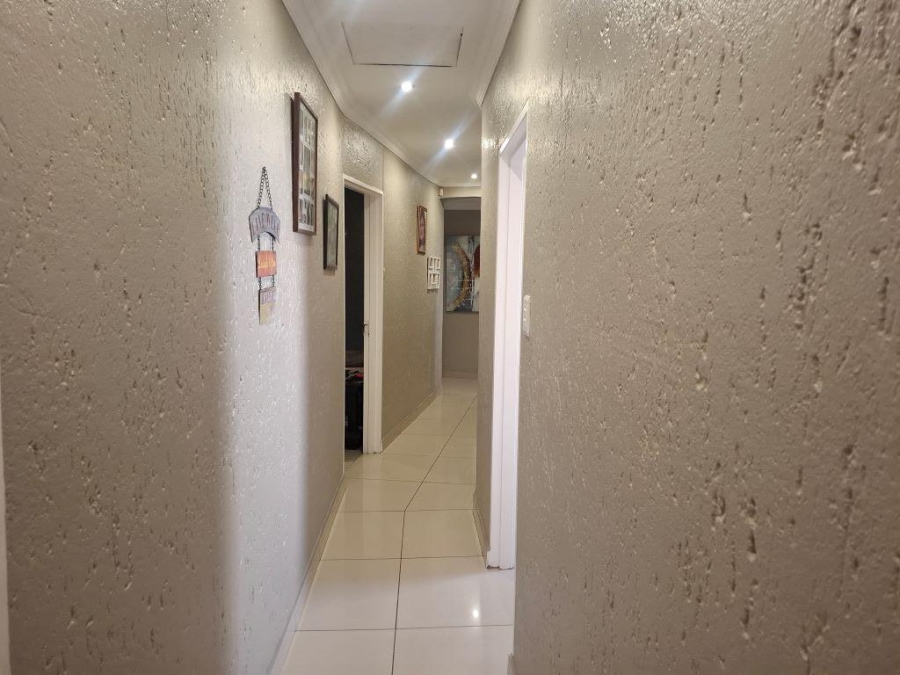 4 Bedroom Property for Sale in Noordheuwel Gauteng