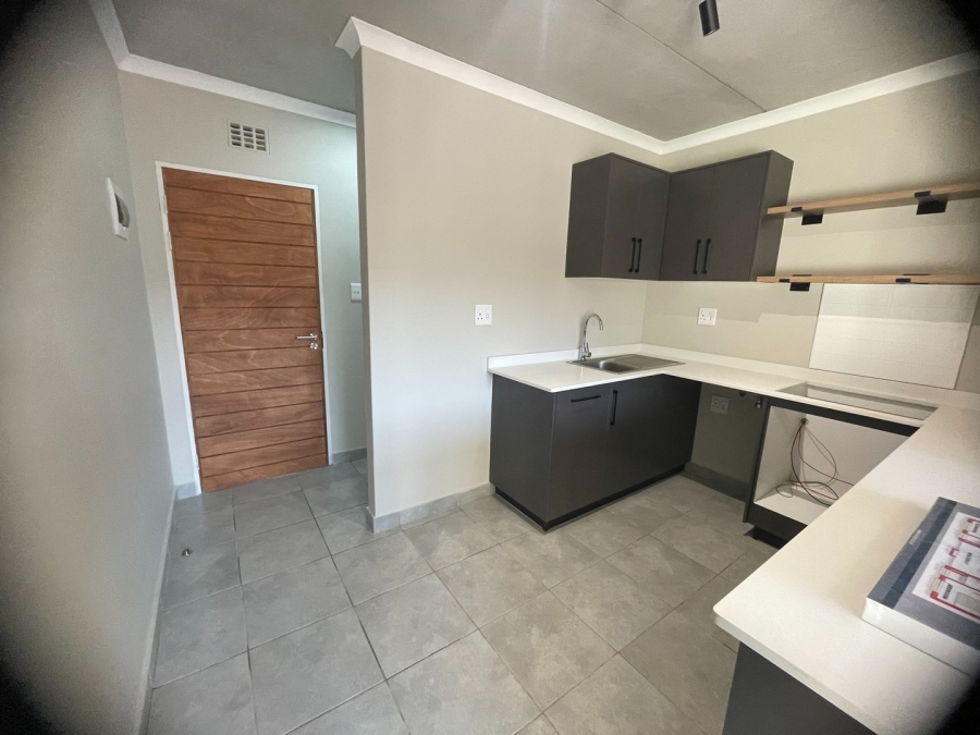 2 Bedroom Property for Sale in Sinoville Gauteng