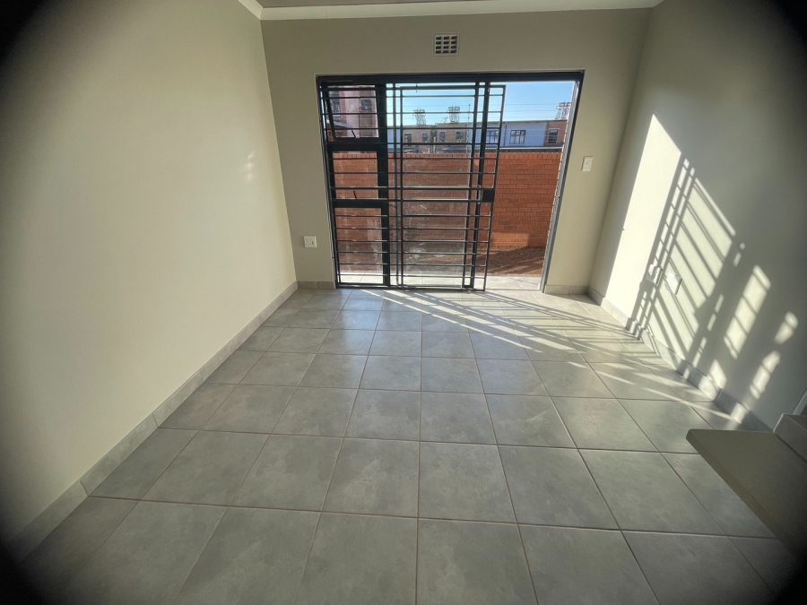 2 Bedroom Property for Sale in Sinoville Gauteng