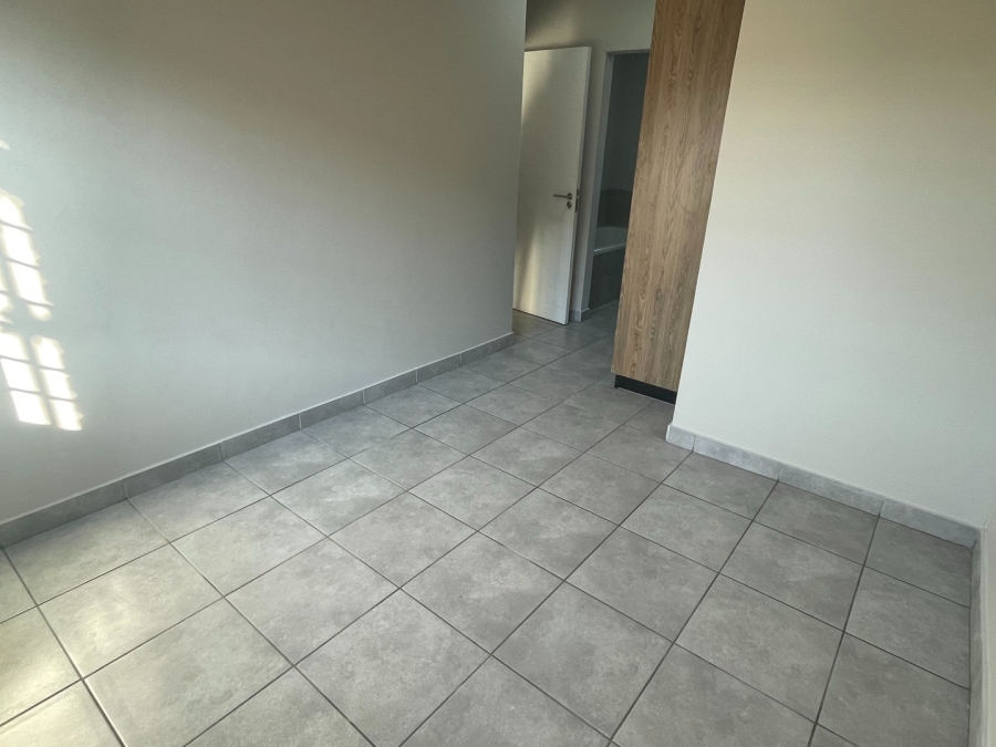 2 Bedroom Property for Sale in Sinoville Gauteng