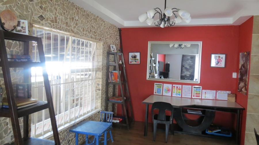 6 Bedroom Property for Sale in Krugersdorp North Gauteng