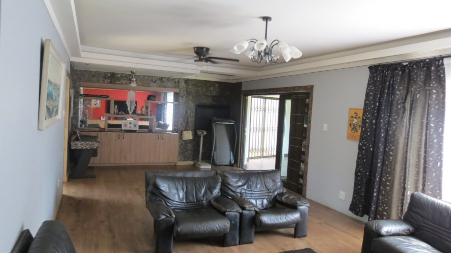 6 Bedroom Property for Sale in Krugersdorp North Gauteng