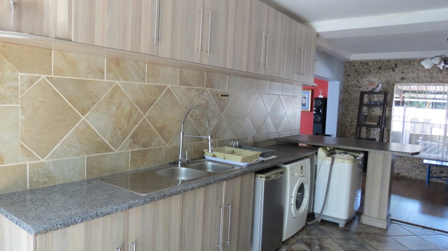 6 Bedroom Property for Sale in Krugersdorp North Gauteng