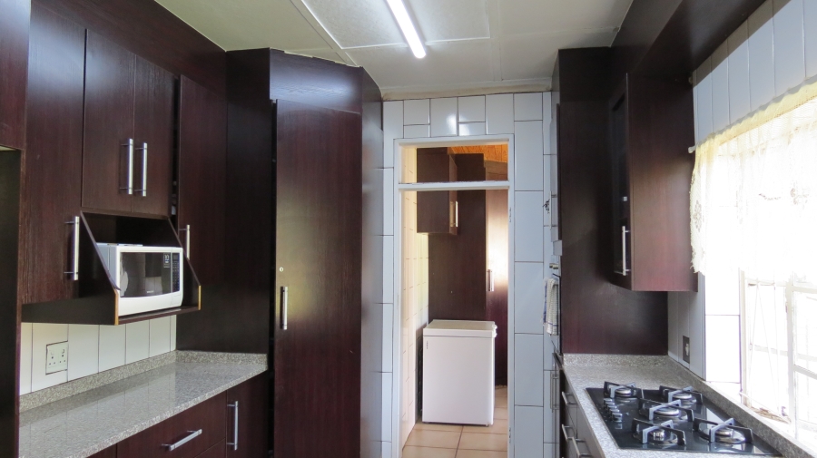 6 Bedroom Property for Sale in Krugersdorp North Gauteng