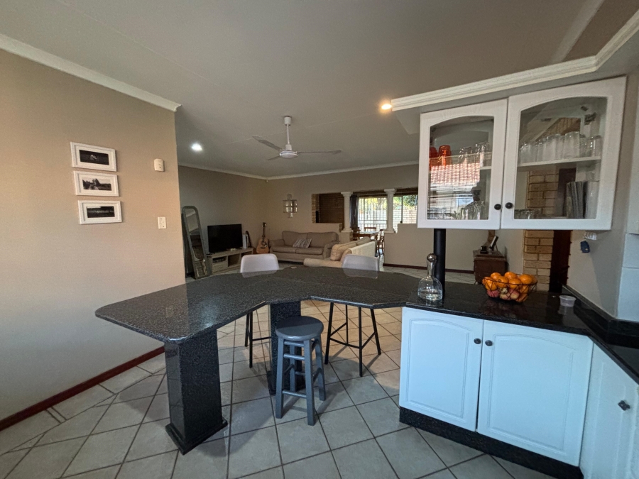 To Let 3 Bedroom Property for Rent in Faerie Glen Gauteng