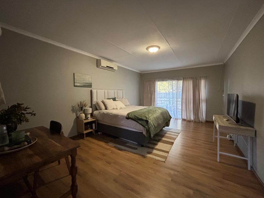 To Let 3 Bedroom Property for Rent in Faerie Glen Gauteng