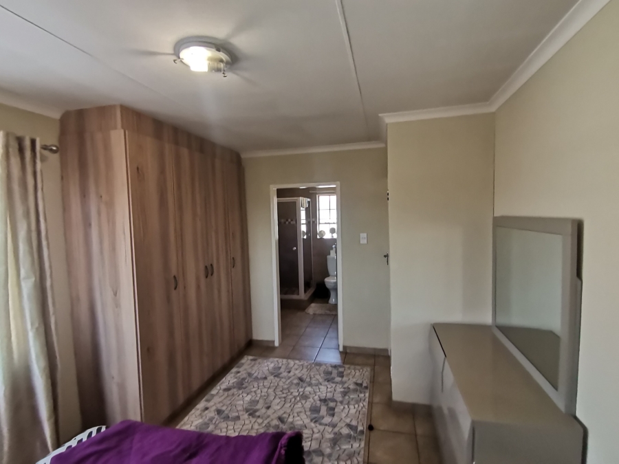 4 Bedroom Property for Sale in Leopard