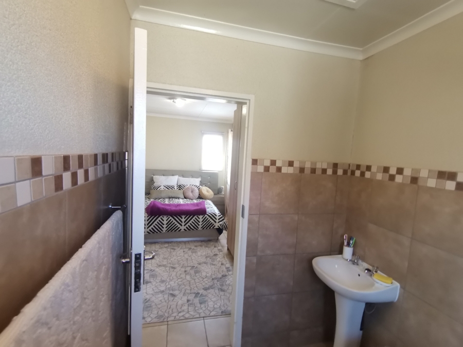 4 Bedroom Property for Sale in Leopard