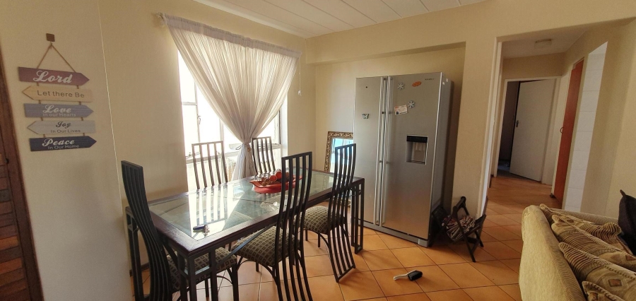 To Let 2 Bedroom Property for Rent in Glenvista Gauteng