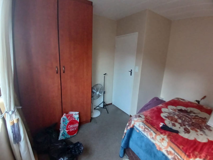 To Let 2 Bedroom Property for Rent in Glenvista Gauteng