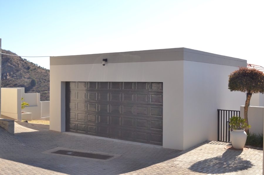 4 Bedroom Property for Sale in Roodekrans Gauteng