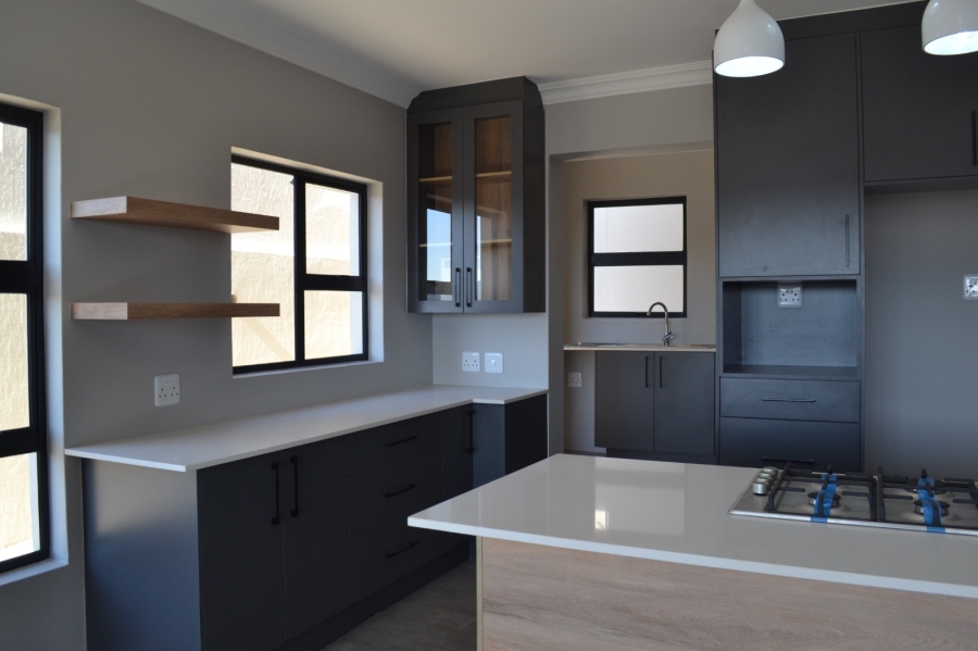 4 Bedroom Property for Sale in Roodekrans Gauteng