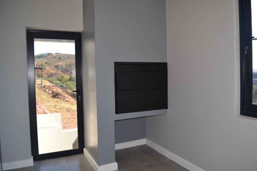 4 Bedroom Property for Sale in Roodekrans Gauteng